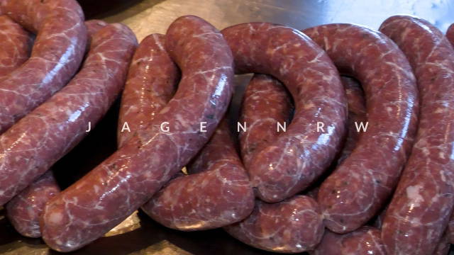 Wurst und Schinken zu Hause machen
